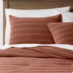 NWT Threshold King Duvet & Shams